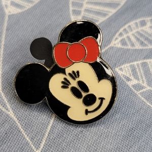⭐3 FOR $9, Minnie Mouse Emoji Disney Trading Pin